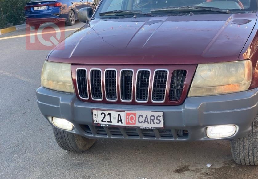 جیپ گراند شیرۆکی